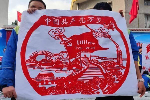 三色变形小怪